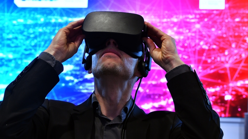 Банеры в виртуальной реальности: в чем проблема VR-рекламы от Facebook