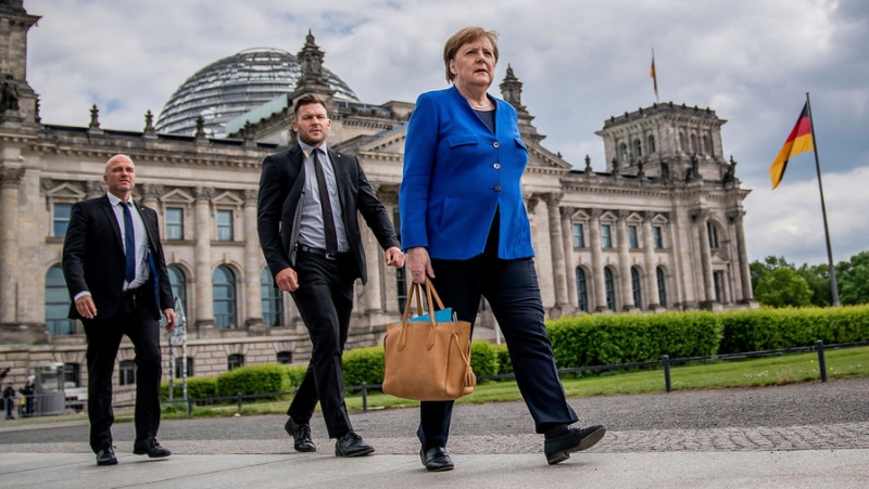 День памяти и скорби: зачем Меркель звонила Путину и Зеленскому