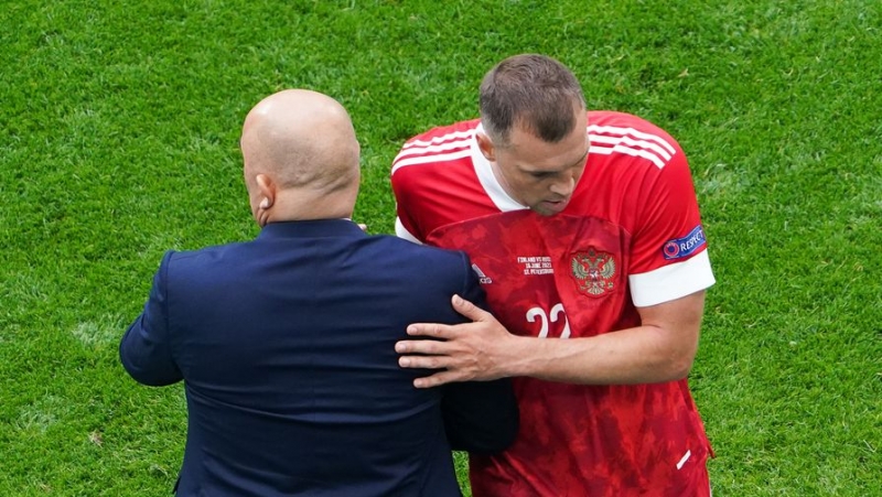 «Драться, ложиться под мячи»: что поможет сборной России против Дании