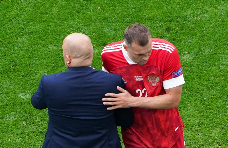 «Драться, ложиться под мячи»: что поможет сборной России против Дании