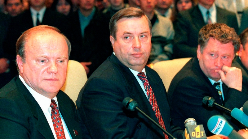 «Ельцин в больнице, Чубайс правит. А мы идем к дефолту»: Жириновский о выборах 1996 года