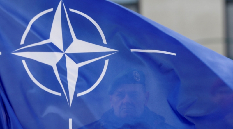 «Лезет к обеим»: Захарова о словах главы НАТО про сближение Москвы и Минска