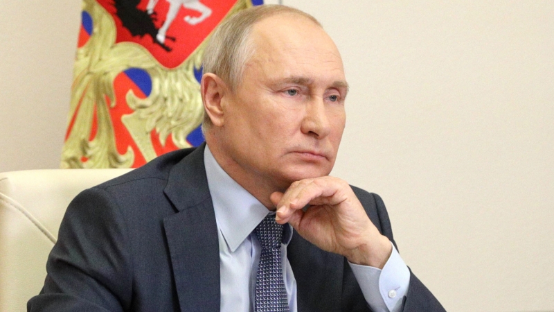 «Привык к атакам»: Путин не придал значения словам Байдена в его адрес