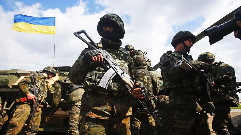 «Умиротворение Кремля за счет Украины»: получит ли Киев $100 млн от США