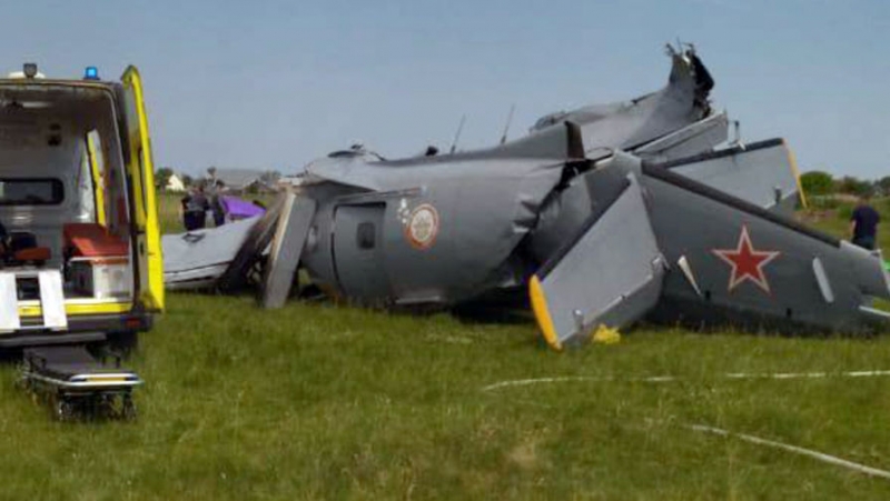 В Кузбассе разбился самолет. Погибли парашютисты и пилоты
