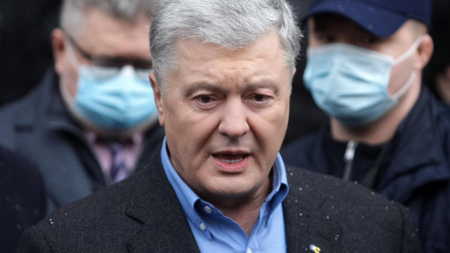 "Недальновидные политиканы": Петр Порошенко высказался о призывах к выборам в Украине